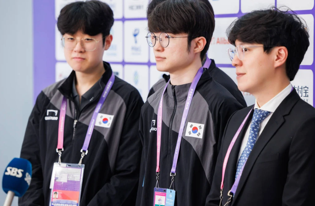 西北大学依 西北大学依