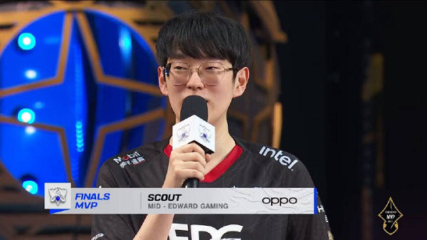 足球为重 足球为重