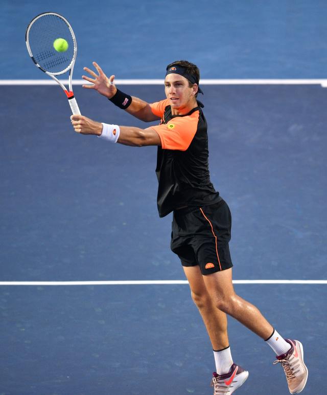 支足球队备 支足球队备