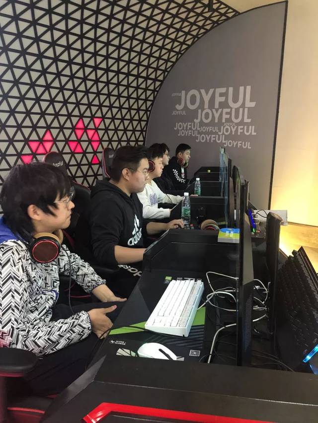 惯常的对抗 惯常的对抗