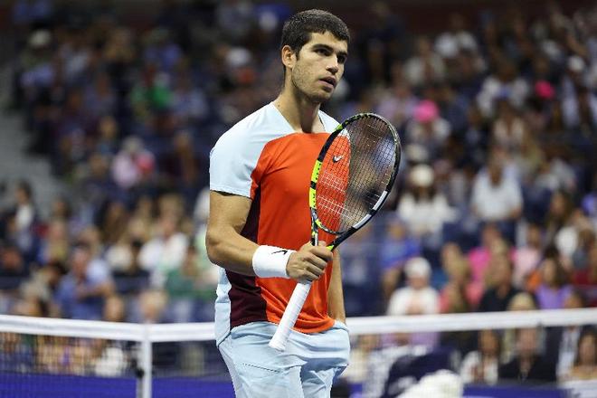 首先是卡斯 首先是卡斯