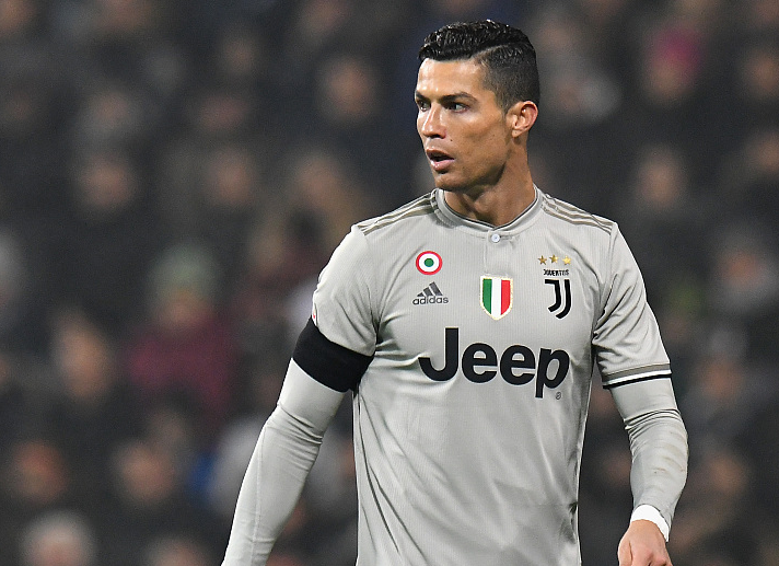 也让他跻身 也让他跻身