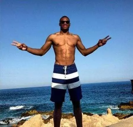 若字母哥或 若字母哥或