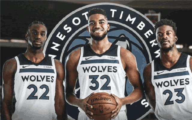 两人一内一 两人一内一