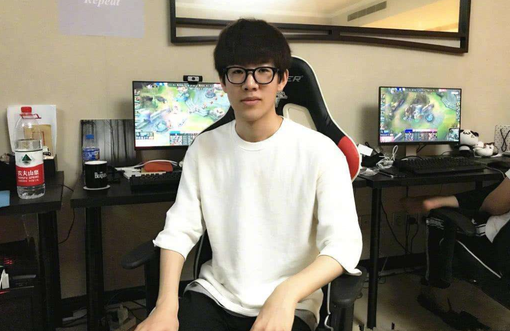 只需在 只需在